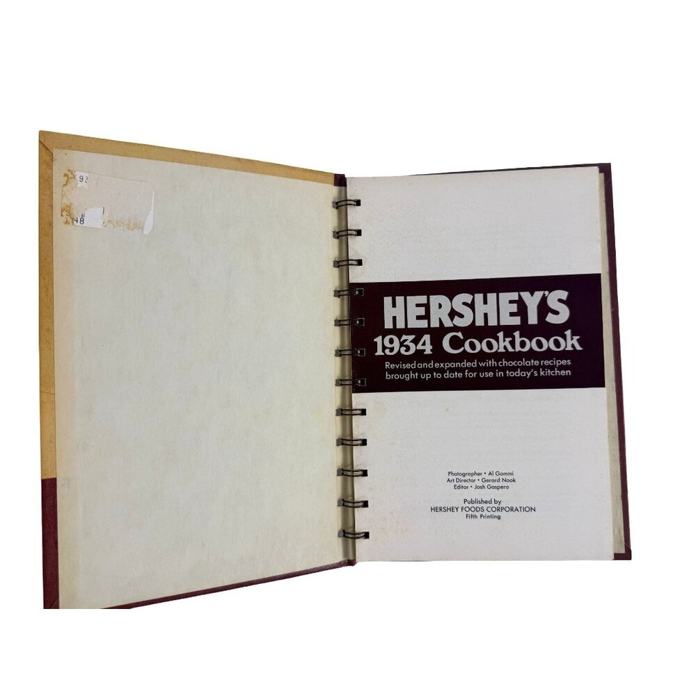 Hershey's 1934 Cookbook Chocolate Recipes Baking Desserts Hardcover Book 1971 - Picture 2 of 9
